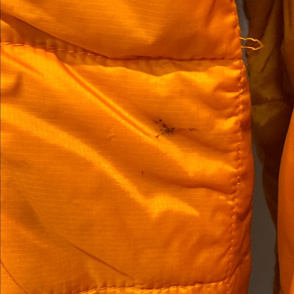 L.L. Bean Women’s Orange Jacket stowaway - Picture 6 of 6